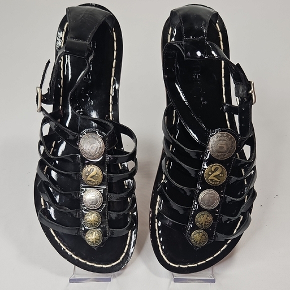Bernardo Glossy Black Gladiator Sandals with Coin Accents Size 10 - Picture 3 of 6